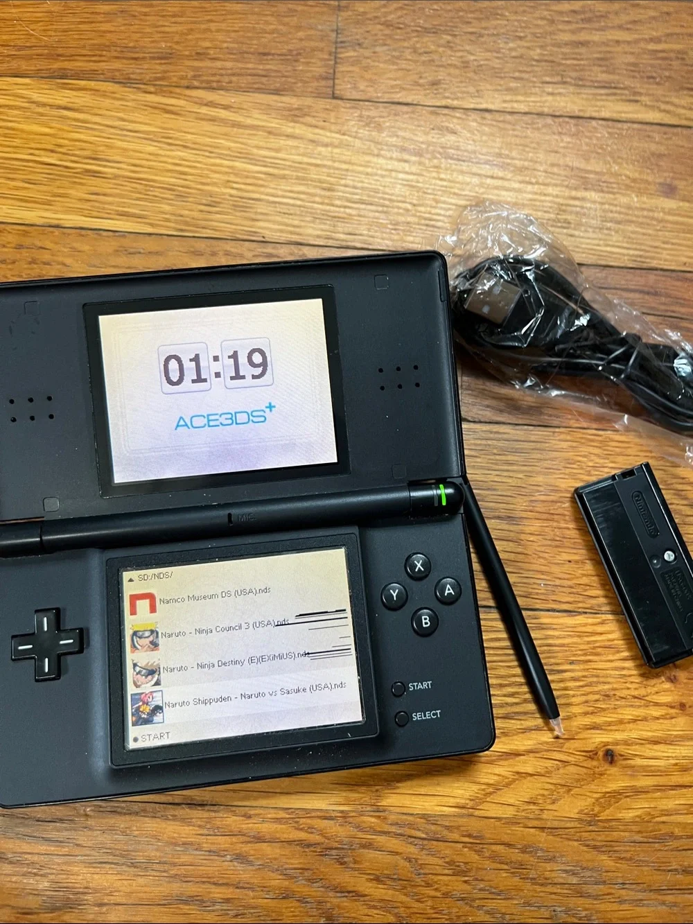 Nintendo DS Lite Handheld Console Pokémon black white Mario Zelda Kirby